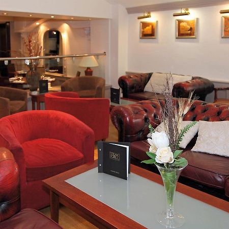 The Lymm Hotel Luaran gambar