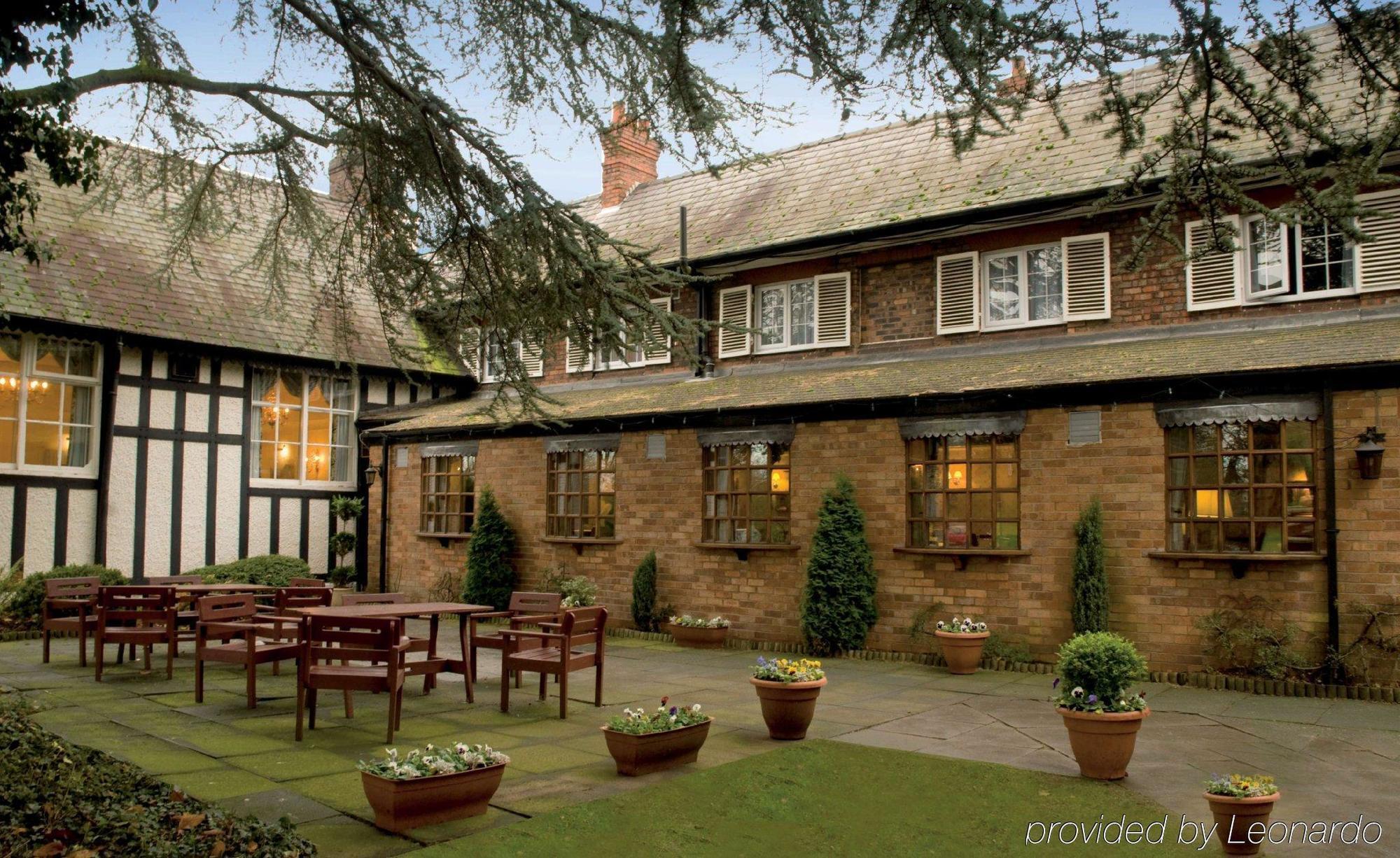 The Lymm Hotel Luaran gambar