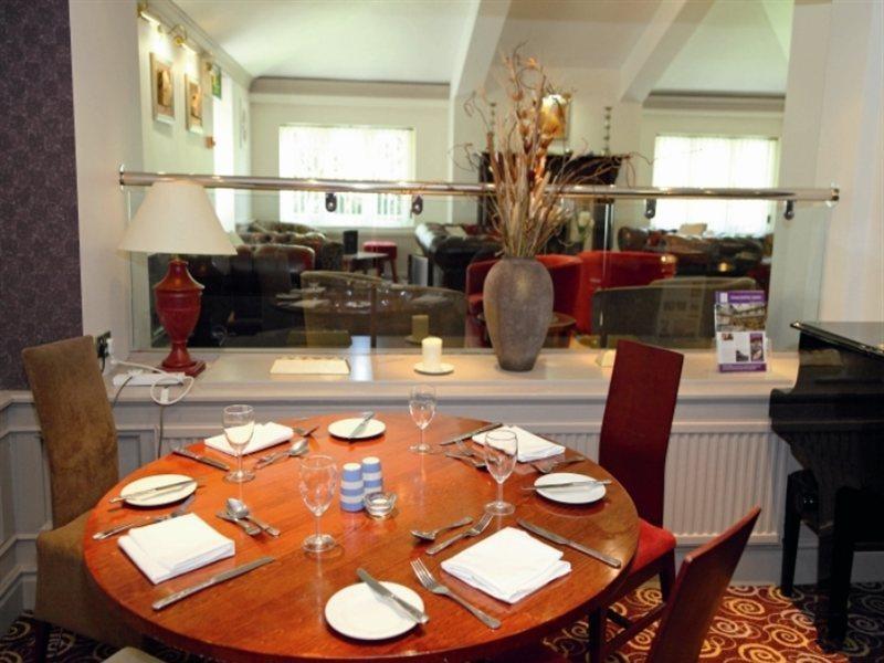 The Lymm Hotel Luaran gambar