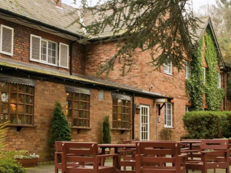 The Lymm Hotel Luaran gambar