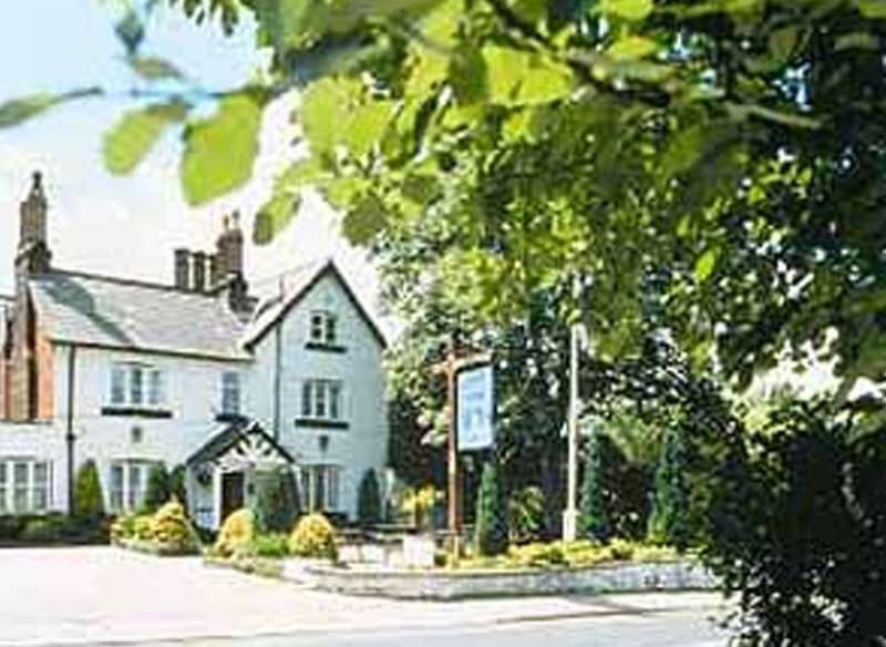 The Lymm Hotel Luaran gambar