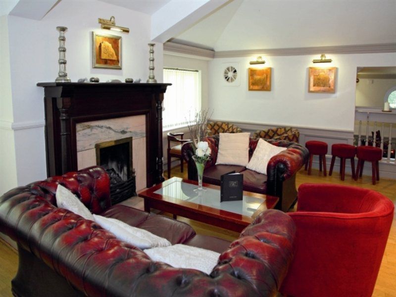 The Lymm Hotel Luaran gambar