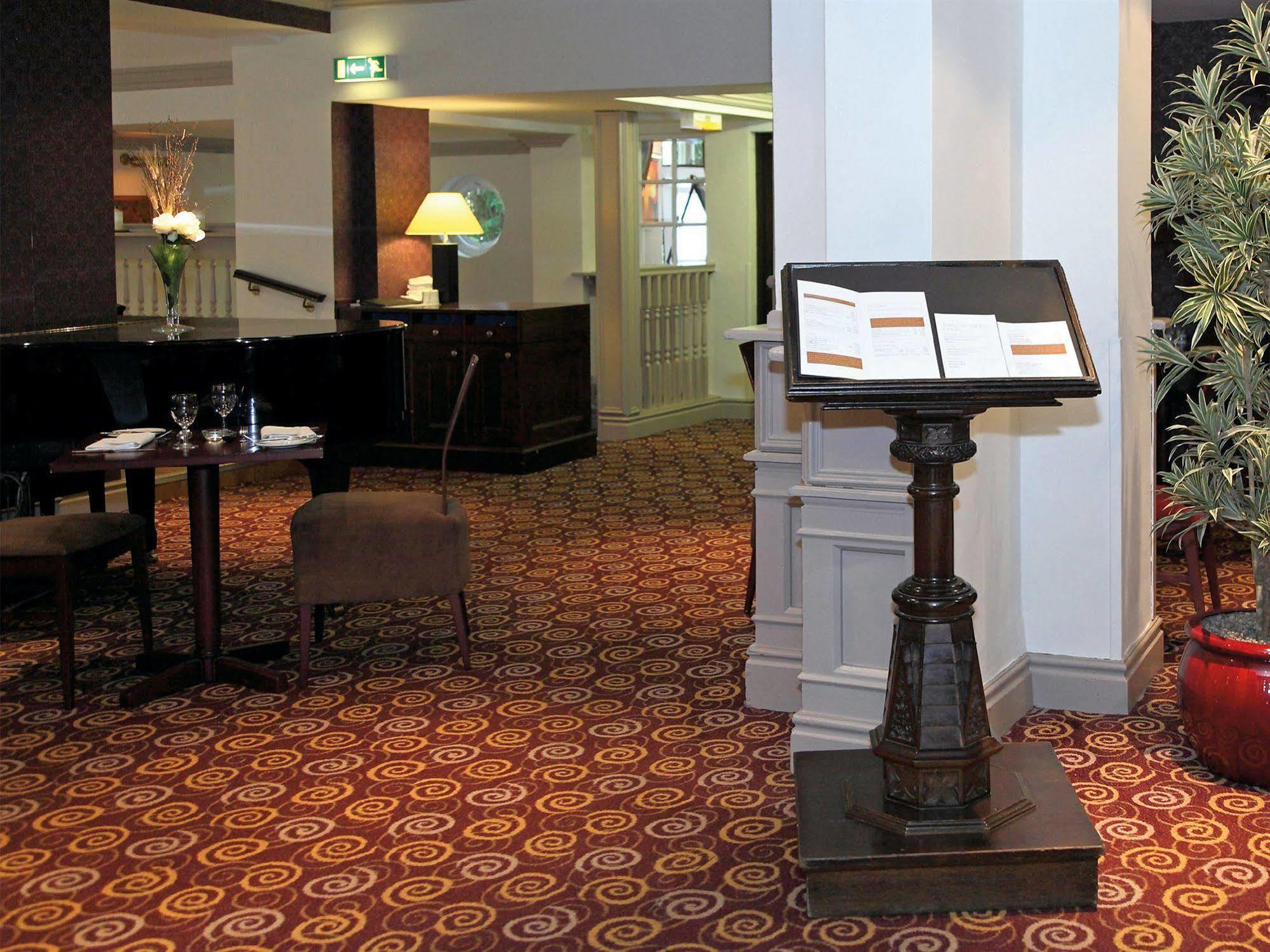 The Lymm Hotel Luaran gambar