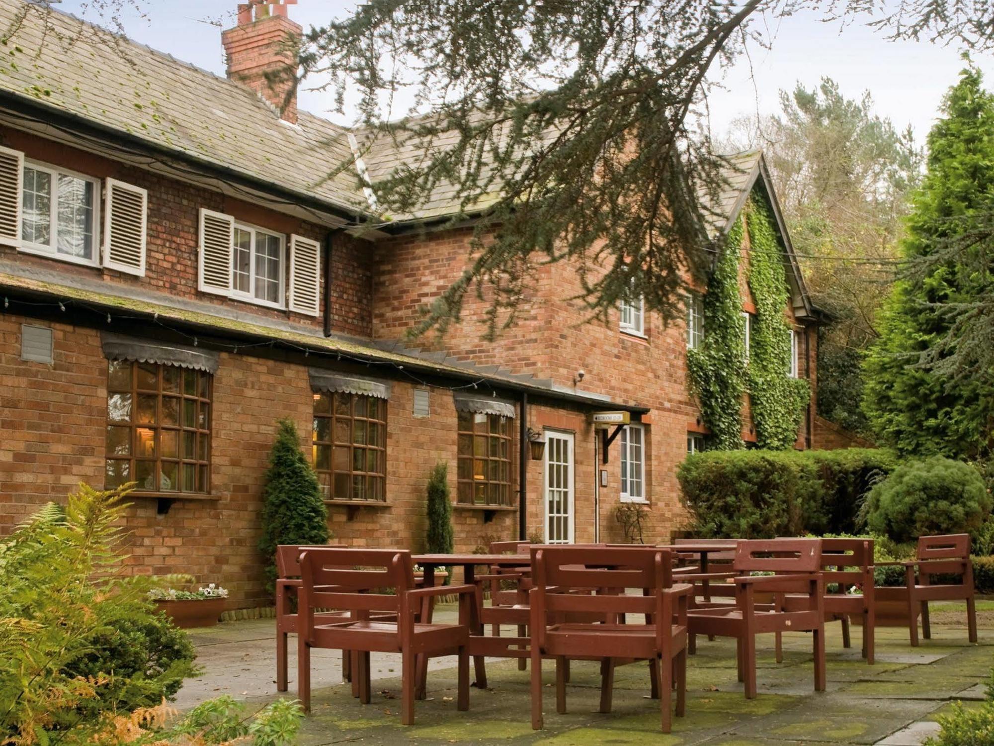 The Lymm Hotel Luaran gambar